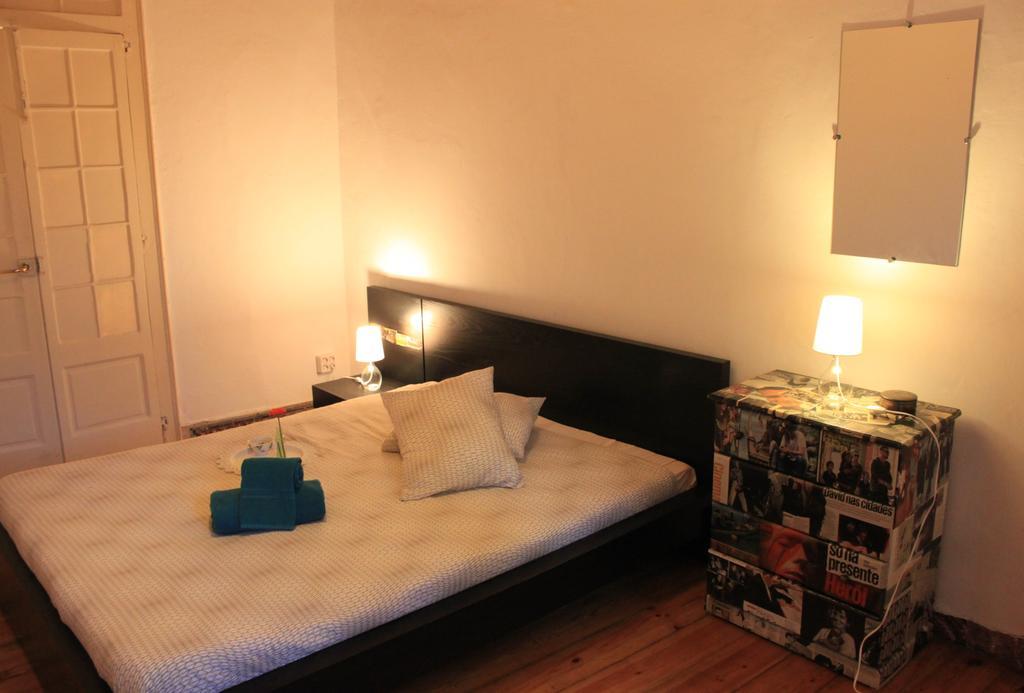 The Blue House - Lively Bairro Alto Διαμέρισμα Lisboa Δωμάτιο φωτογραφία